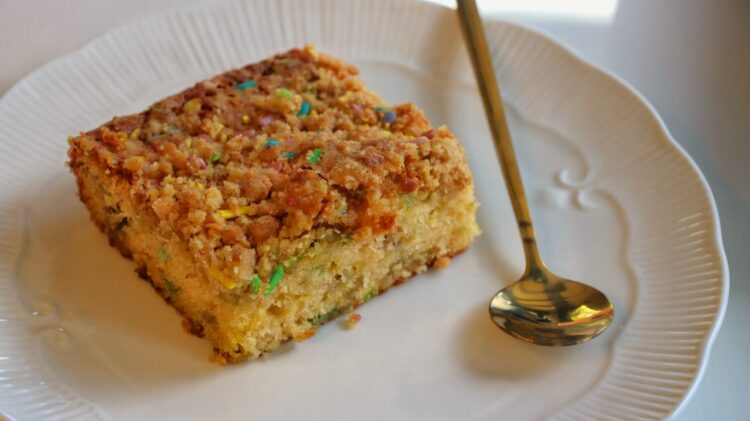 Funfetti crumb cake