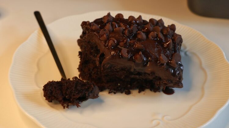 Chocolate syrup cake