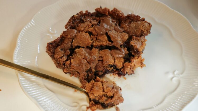 Chocolate brookie bars