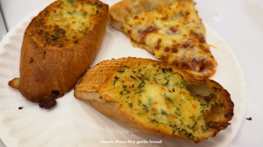 Pizza Hut dubai Garlic bread