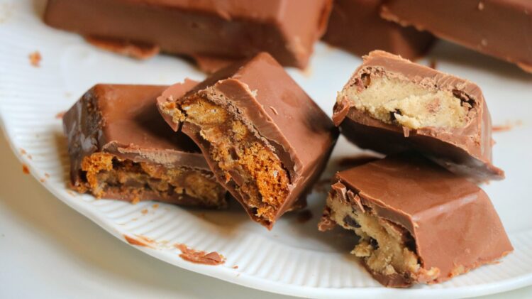 Homemade chocolate bars